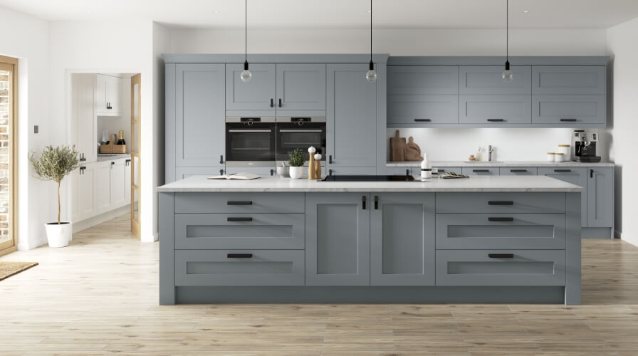 Discover our range of classic kitchens