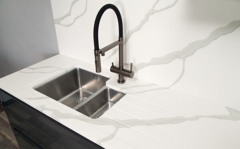 Select your worktop and handles