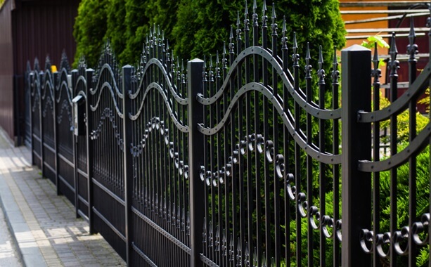 Metal fence panel